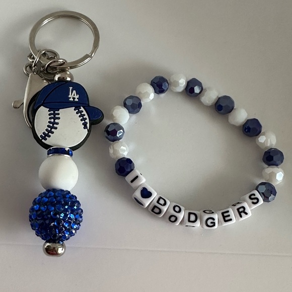 Dodgers Keychain and Beaded Bracelet Set - Picture 1 of 1